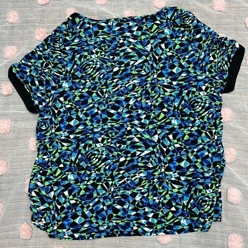 Plus size tops - Picture 11 of 11